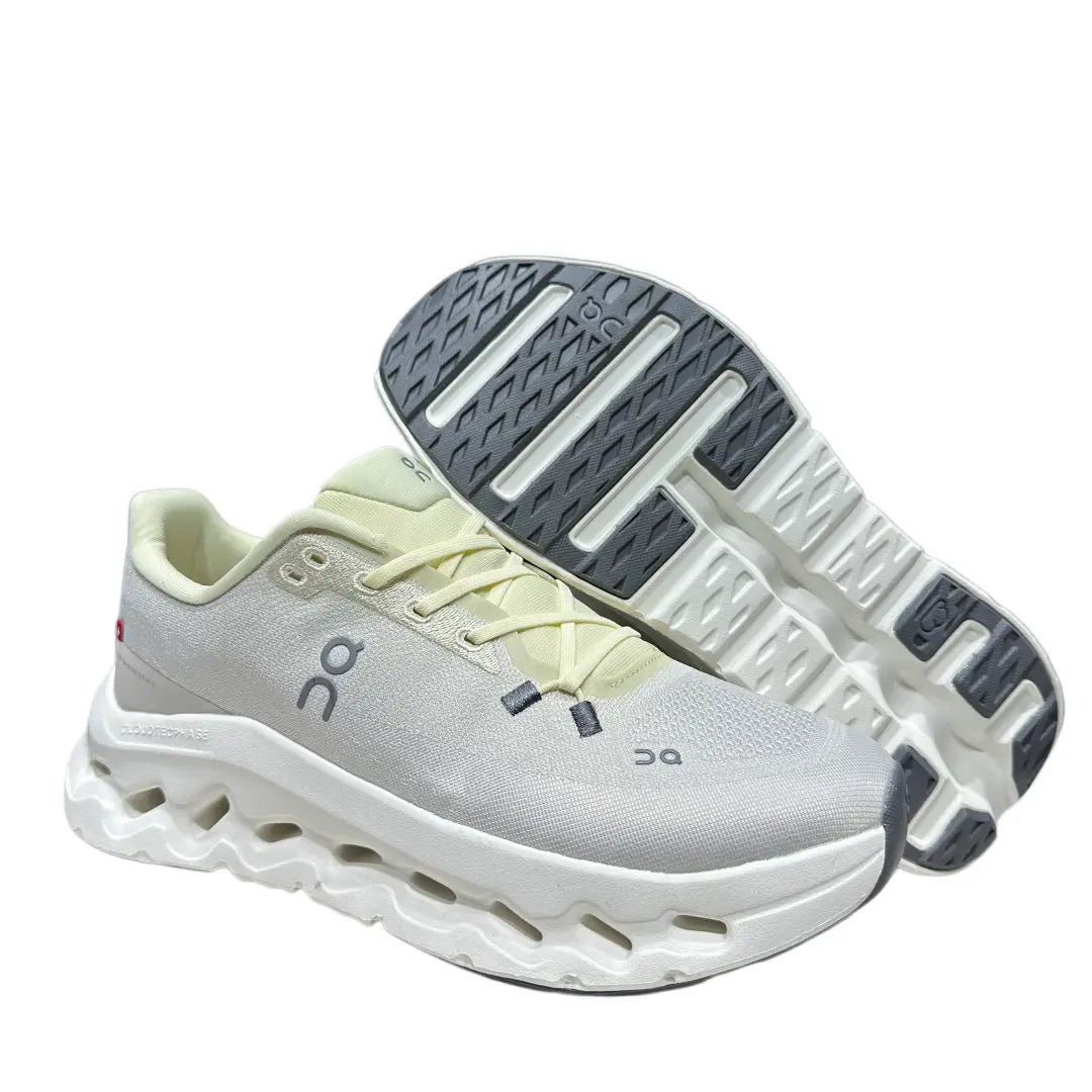 Cloudtilt  Light Gray/Yellow