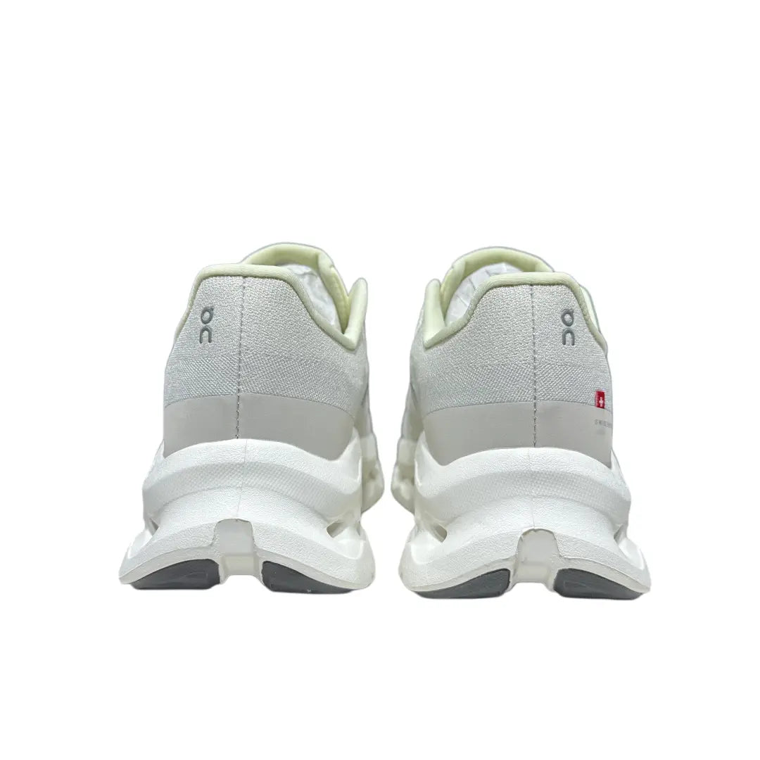 Cloudtilt  Light Gray/Yellow