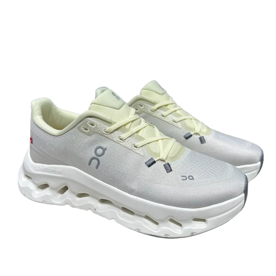 Cloudtilt  Light Gray/Yellow